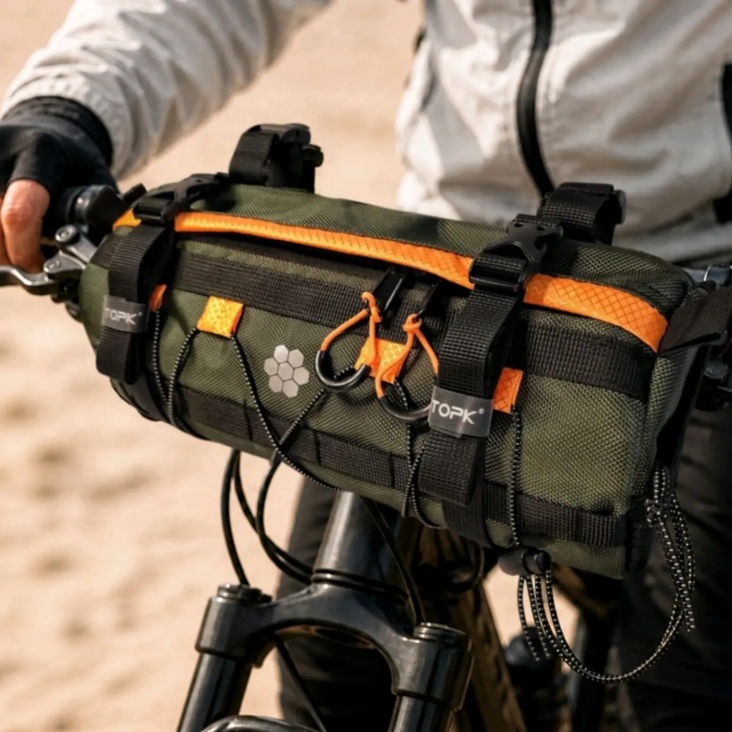 The handlebar bag you'll use every day. 🚴♂️
@lesenokbags
Perfect for city commutes, gravel adventures, and weekend esca